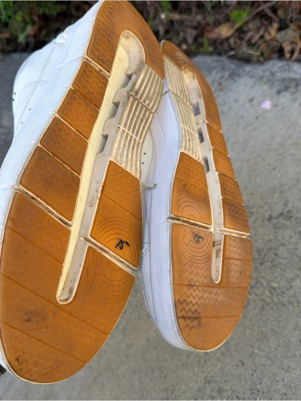 On Cloud Sneakers Womens 8 The Roger Advantage White Lace Up Tennis Shoes - Picture 7 of 8